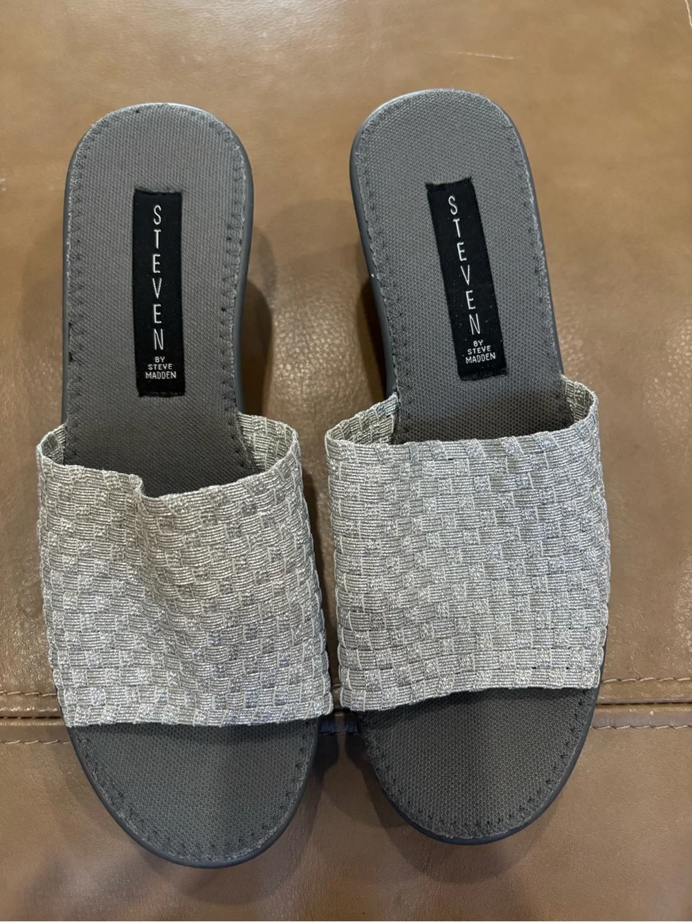 STEVEN by Steve Madden Silver Woven Slide cushioned heels